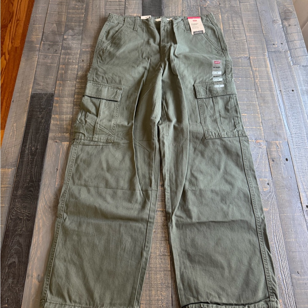 Levi's Women’s Green Cargo Pants